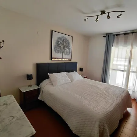 6 Personas En Barbastro